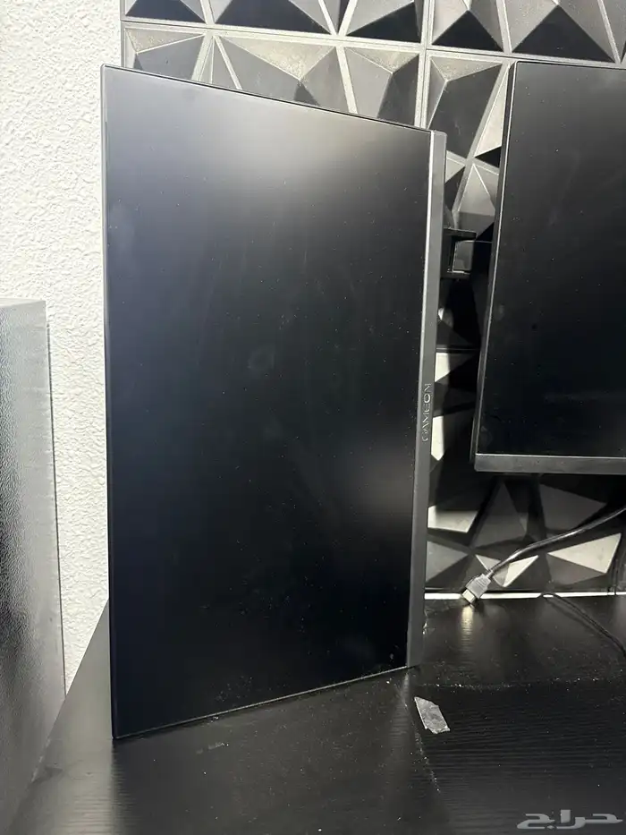 بي سي معى شاشتين 2