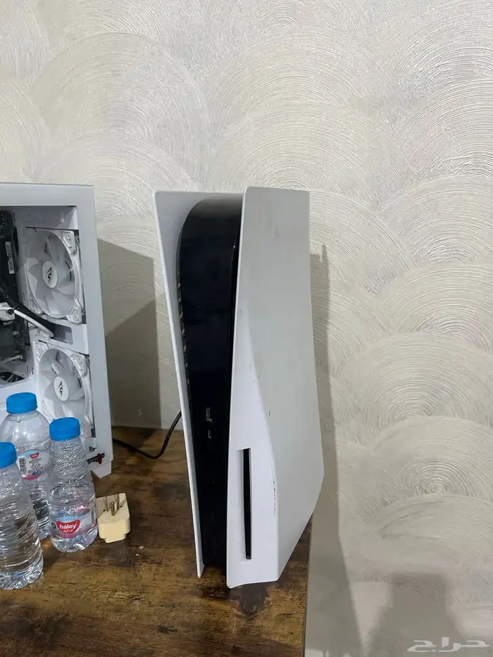 للبيع  PlayStation 5 Standard Edition (نسخة الأقراص ) 0