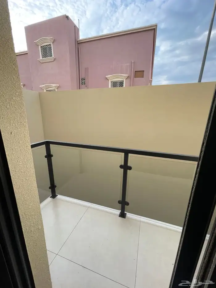 للبيع فيلا دوبلكس مودرن تشطيب راقي غرب الخميس 22