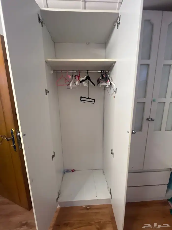 دولاب للبيع 0