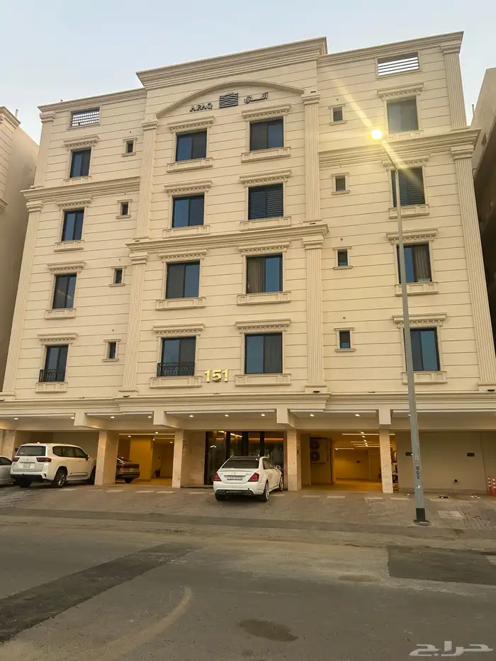 شقه جديده للبيع في حي الواحه 0