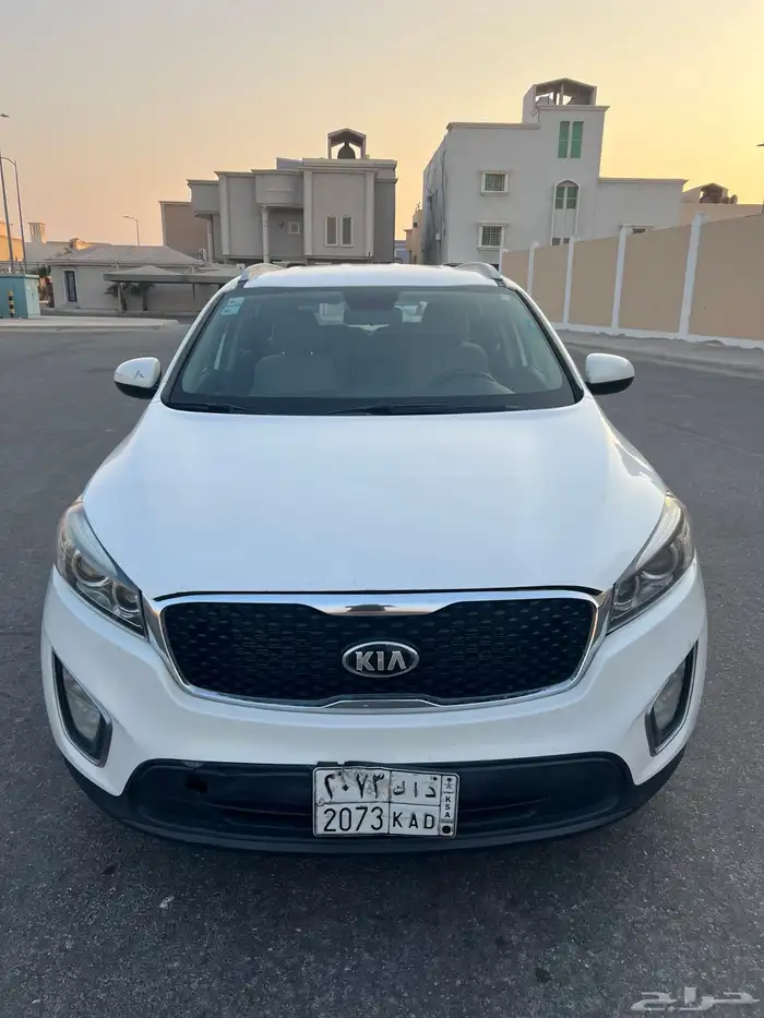 للبيع كيا سورنتو موديل 2016 6