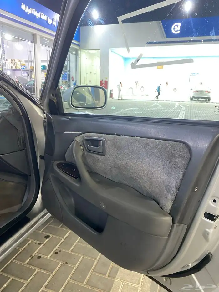 كامري 2002 GLi اللون فضى 25