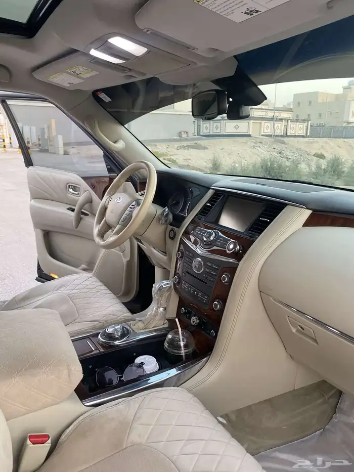 انفينيتي QX80 19