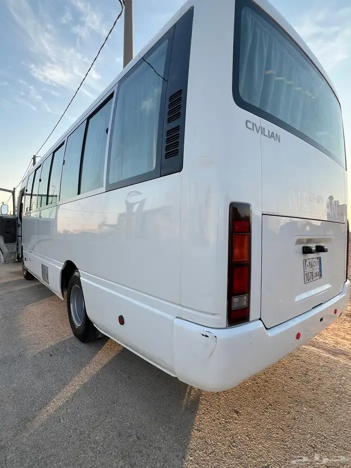 باص 30 راكب نيسان 2008 مخزن 31