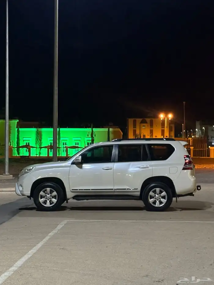 برادو 6سرندل 2015 مكيف مركزي ثلاجه قزاز كهرب قير عادي 3