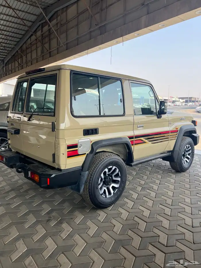 تويوتا ربع مصندق 2025 بريمي فل كامل 4