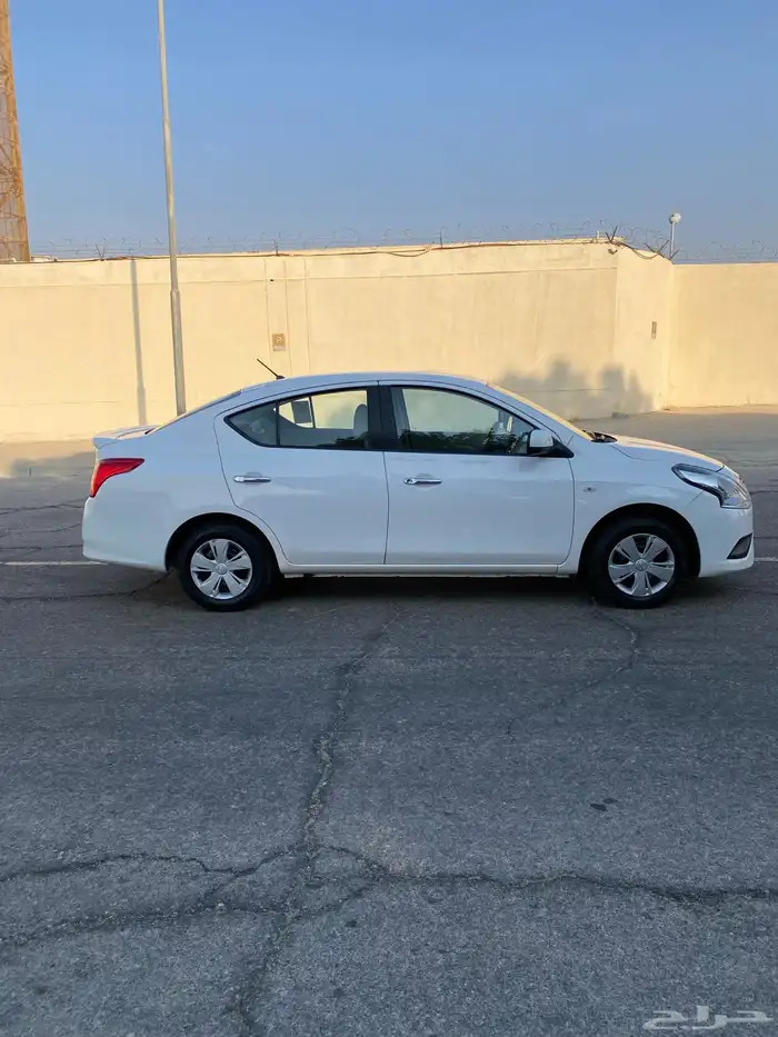 للبيع نيسان صني 2020 نص فل 3