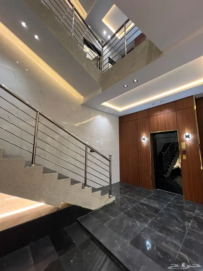 للبيع شقة علويه من 6 غرف وسطح حى البديع ابها 480 الف 2