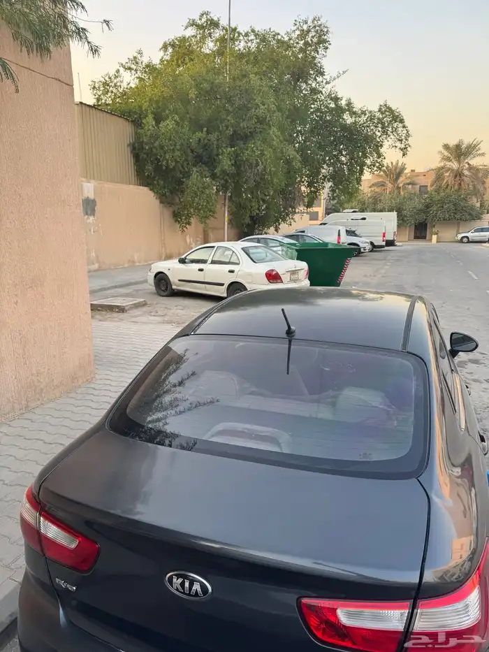 سيارة كيا ريو 2017 وكالة 5