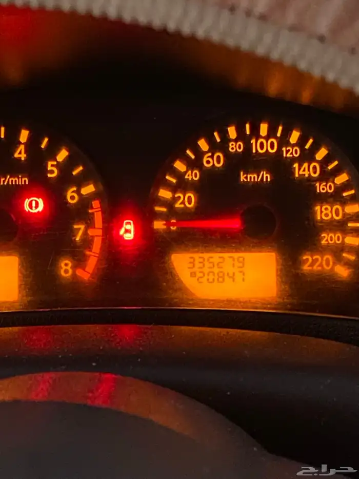 نيسان نفارا موديل 2010 6