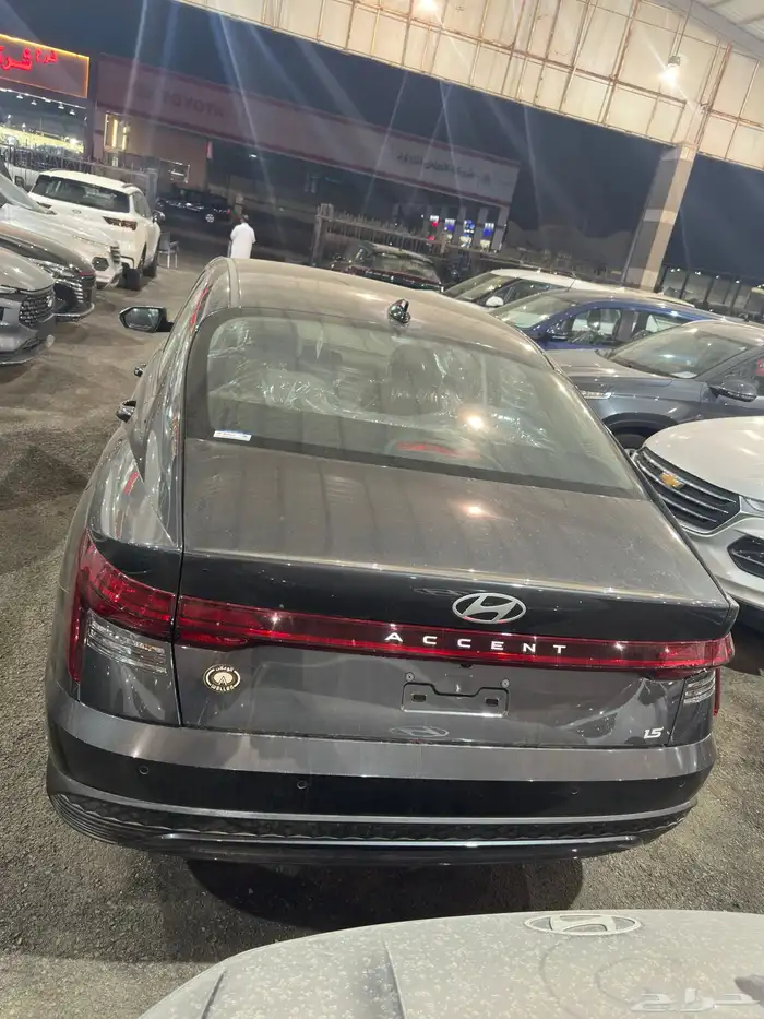 هونداي اكسنت فليت 1.5 سي سي 2025 رمادي ابيض عرض خاص 5