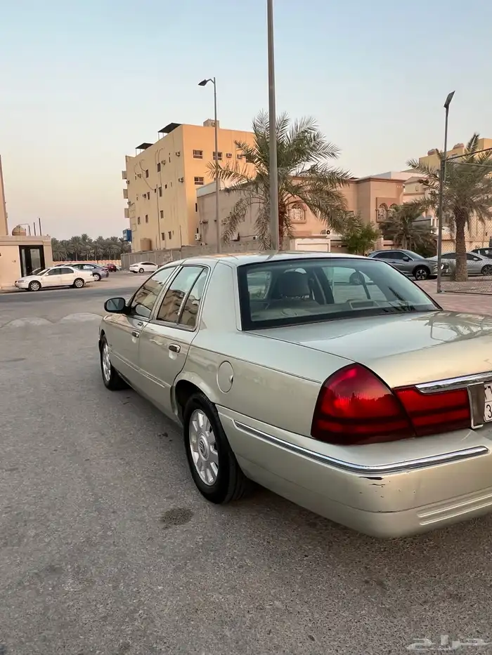 فورد قراند ماركيز لمتد 6