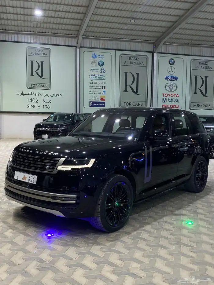 رانج روفر 2023 فوج 8 سلندر بودي وكاله 1