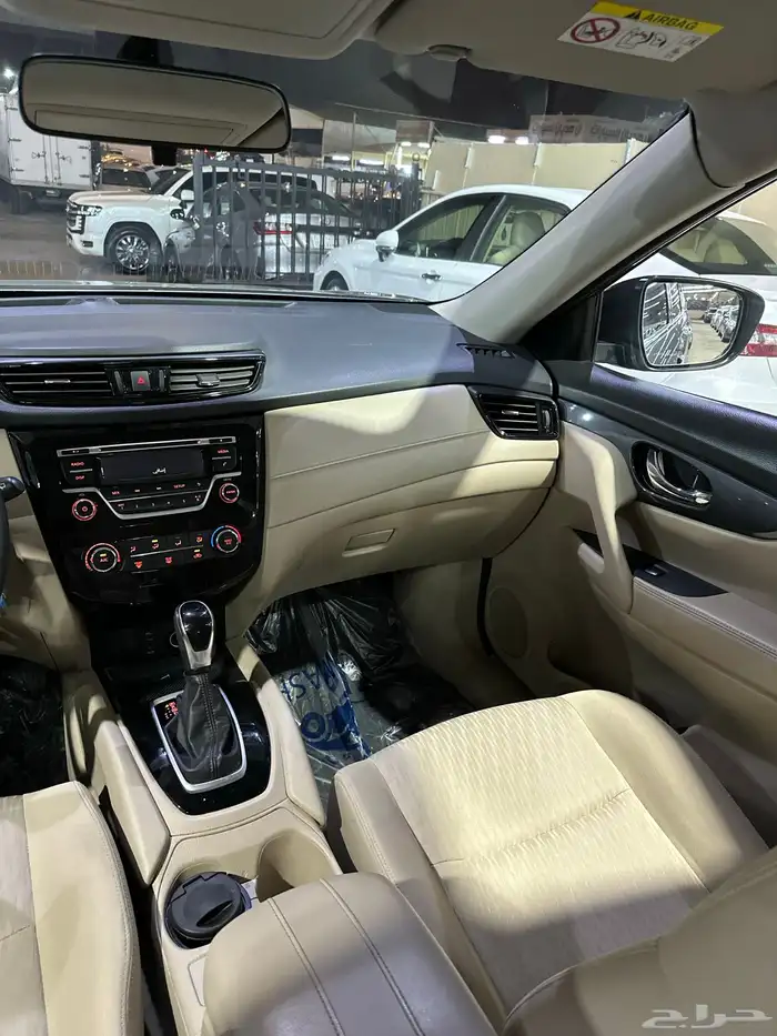 نيسان اكس تريل 2022 وكالة 14