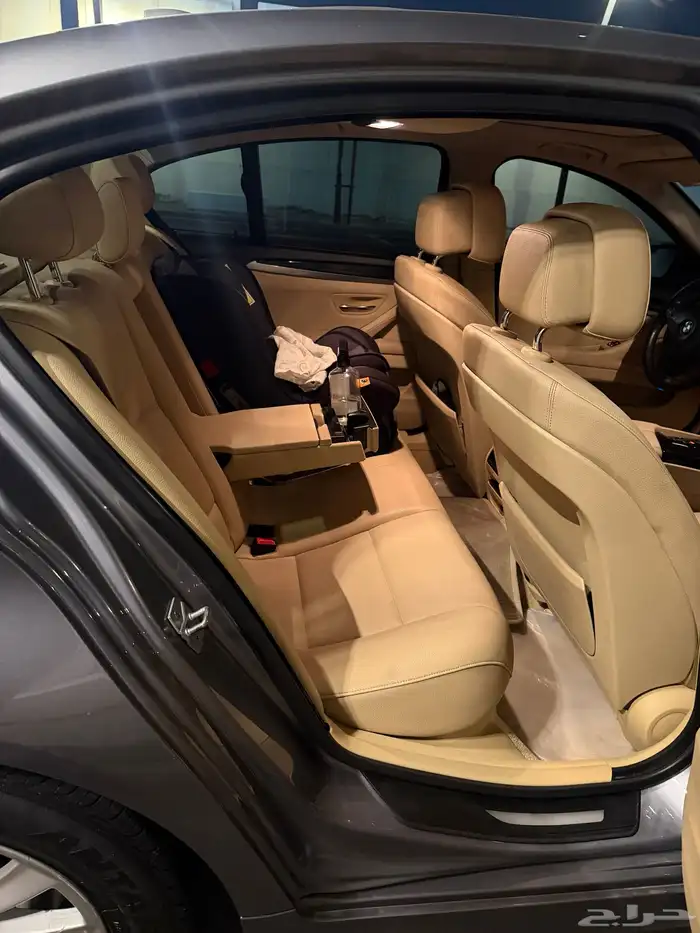 BMW520i 7