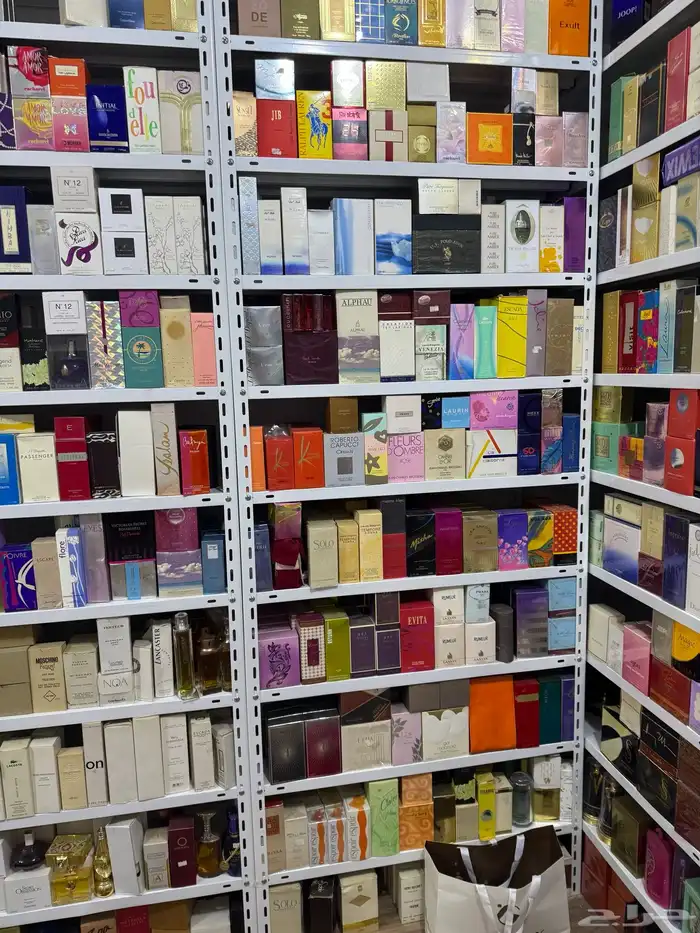 اي عطرمن عطورك المفضله اوفر لك بسعرجمله ارسلي ومايصير خاطرك 78