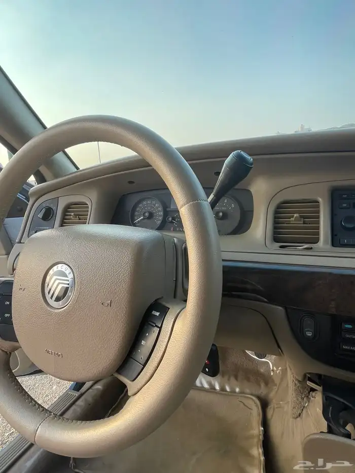 جراند ماركيز LS 2011 23