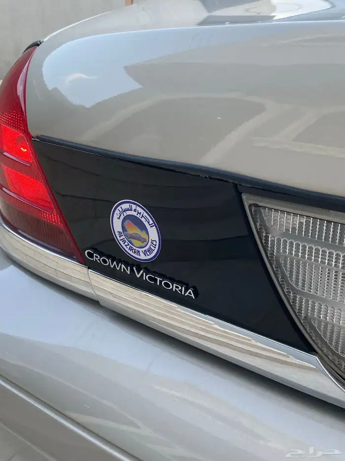 فورد كراون فكتوريا 2011 نظيف مشروط 4