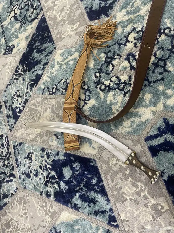 جنبيه مبروقه تاقف على حدها 1