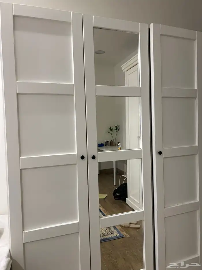 دولاب للبيع حجم وسط   350 غير قابل للتفاوض 1