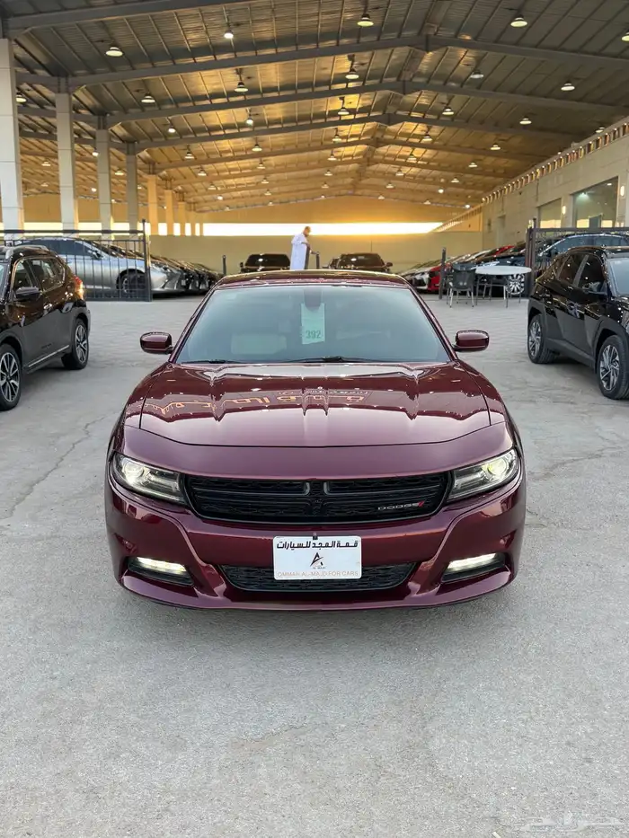 للبيع دوج تشارجر 2018 SXT بلس فل كامل - ممشي قليل جدا 0