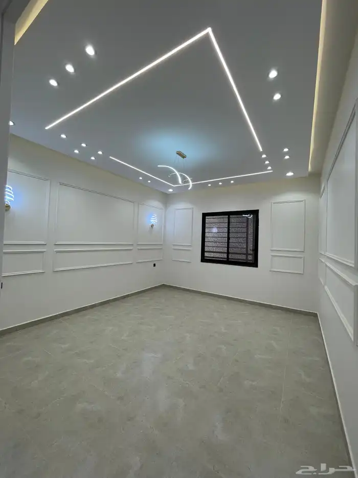 للبيع شقه مودرن دور علوي مع سطح خاص غرب الخميس ب 520 الف 11