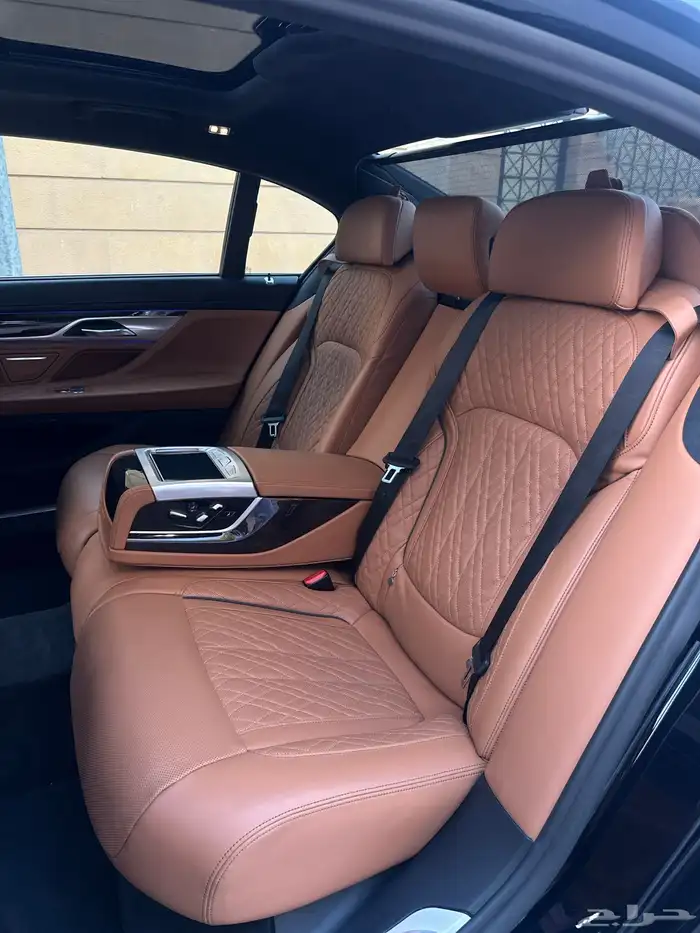 بي ام 740i 2021 ام كت 35