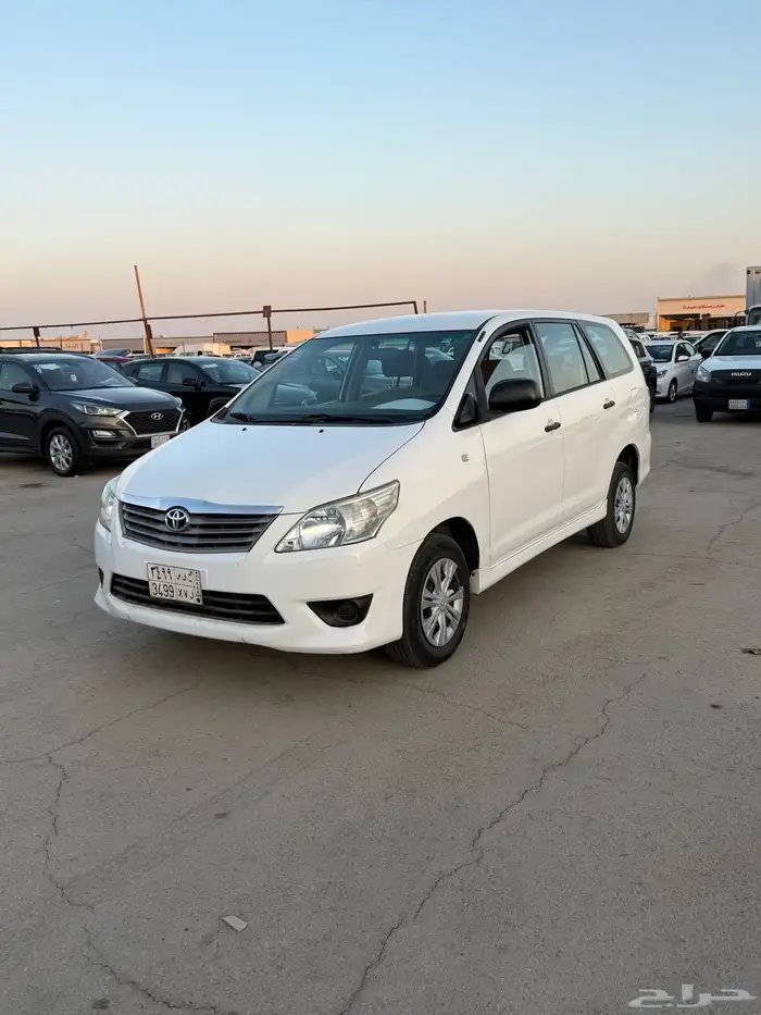 للبيع انوفا 2015 1