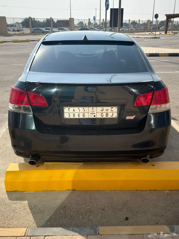 Subaru Legacy 2011 1