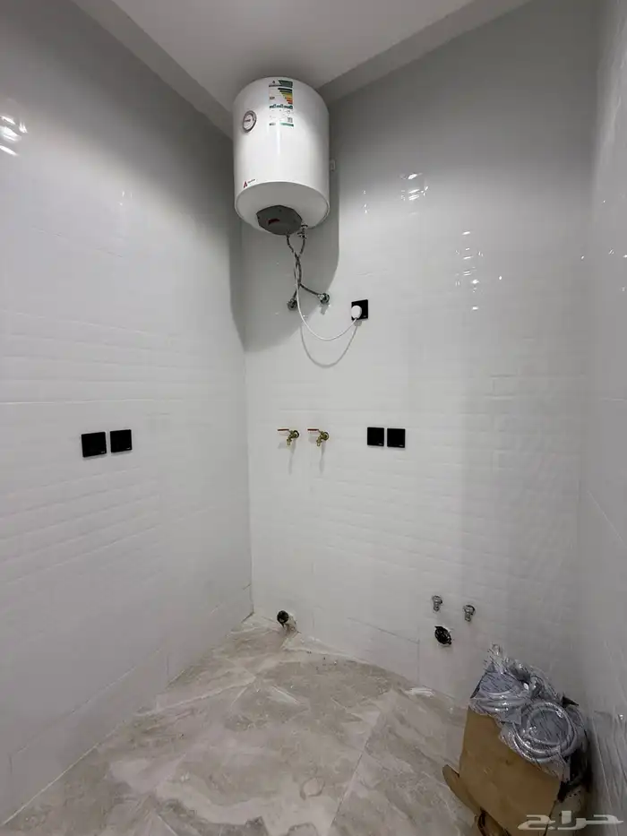 للبيع شقه ارضيه تشطيب فندقي ف ابها البديع ب 500 الف 11