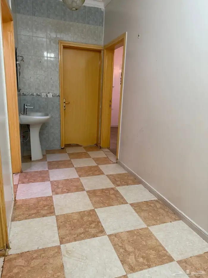 للإيجار دور علوي ودور أرضي مستقل بالرس 22