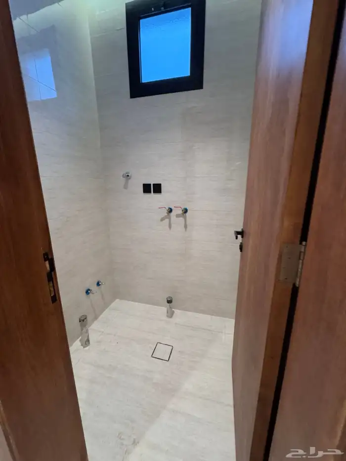 للبيع روف علوى مع ملحق 8 غرف على برحه مسجد من 680 الف 26