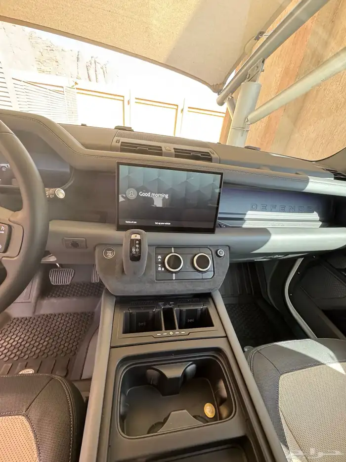 ديفيندر p400 v6 HSE X dynamic 2024 11