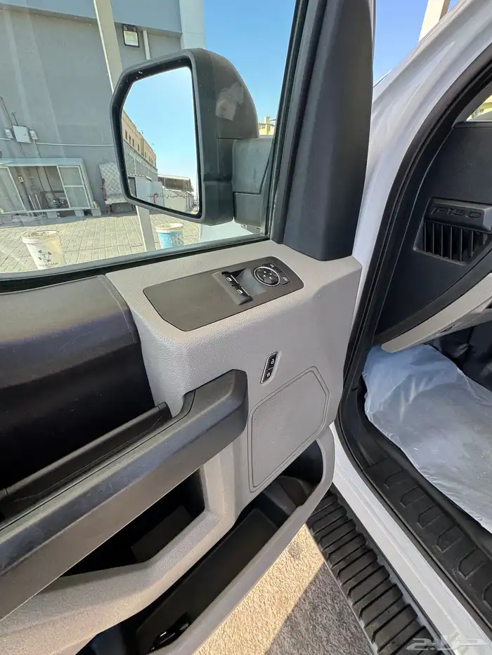 فورد F150 2019 سلندر 8 دبل تشيكاته وكالة سعودي وارد الجزيرة 16