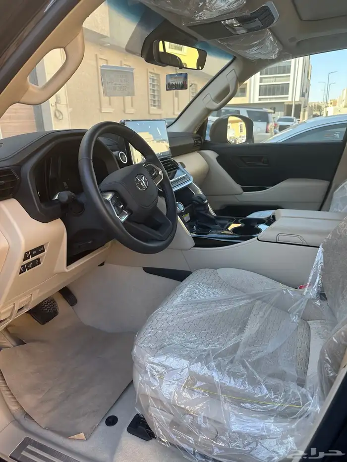 لاندكروزر وارد عبداللطيف جميل 4