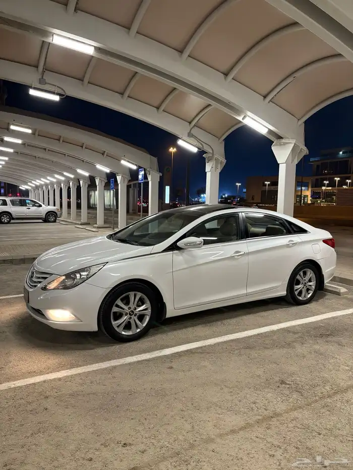 للبيع سوناتا 2012 نظيفه جدا 4