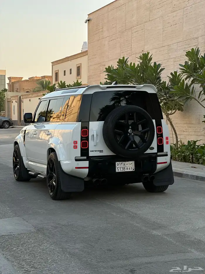 ديفندر HSE 2021 اوربن 17