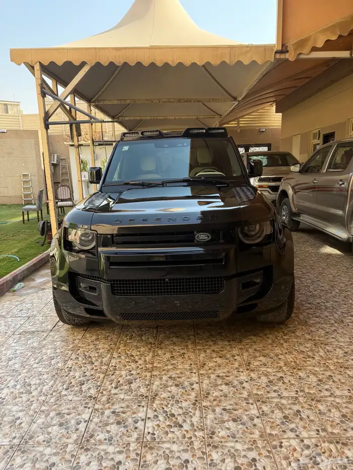 ديفندر 2020 اسود داخلي ابيض اوف وايت حد200 الف 2