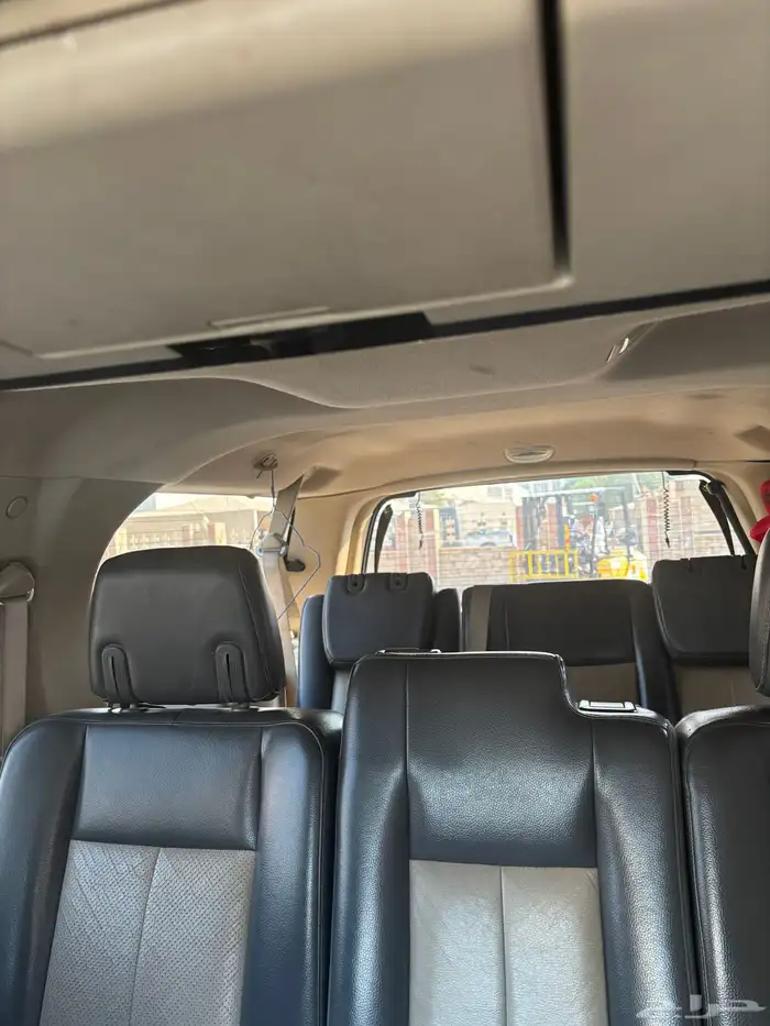 سياره فورد اكسبديشن نظيفة 4