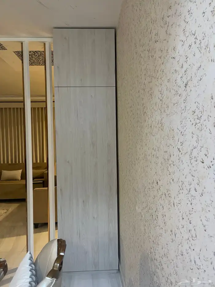 دوالاب عبايات خشب جديد لم يستعمل 0