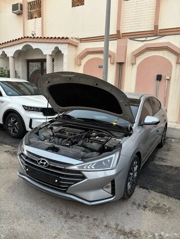 للبيع هونداي افانتي 2020 وارد كوريا 4