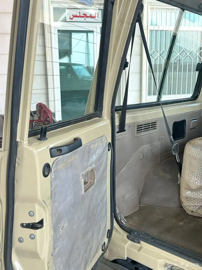 تويوتا ربع 2013 بريمي بدون ونش 12