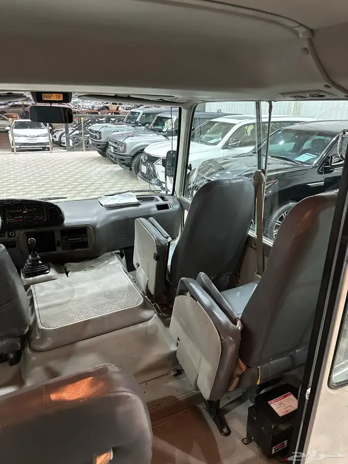 كوستر 2012 بنزين 30 راكب 12