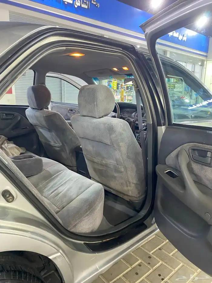 كامري 2002 GLi اللون فضى 24