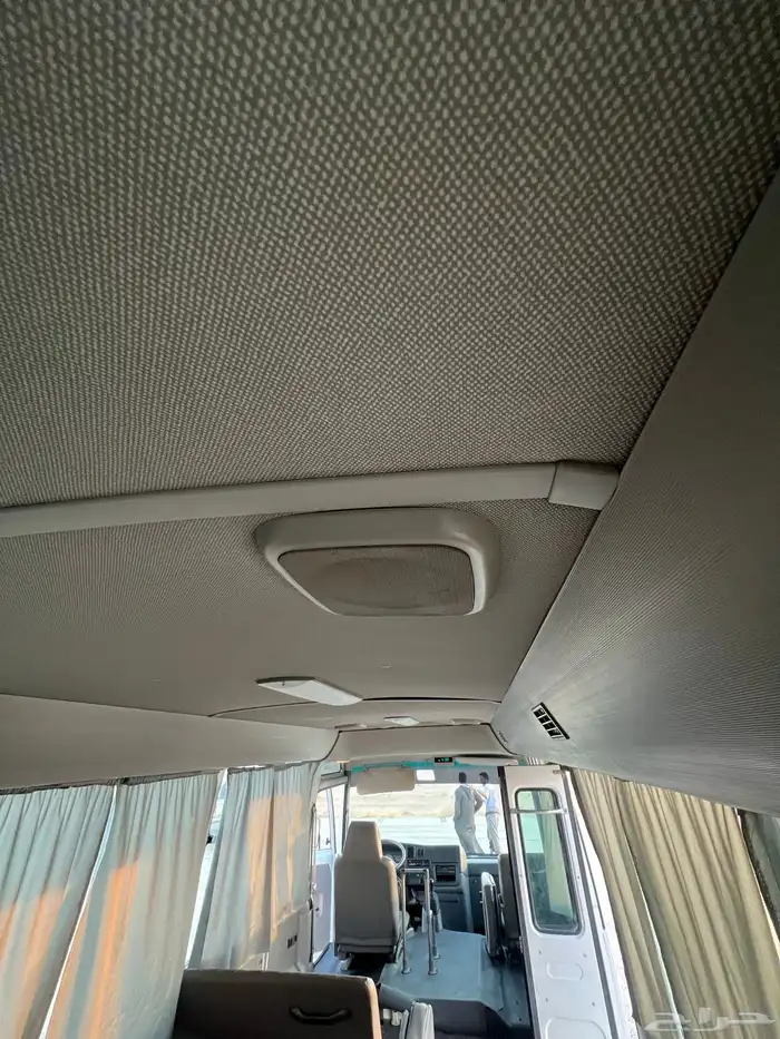 باص 30 راكب نيسان 2008 مخزن 10