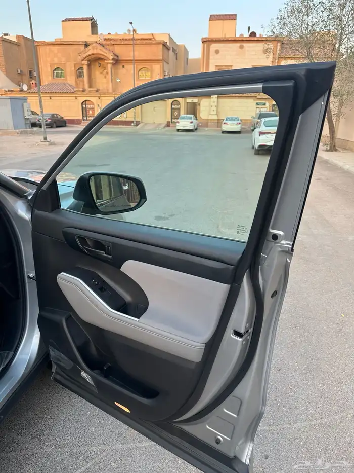 تويوتا هايلاندر 2023 ممشى قليل سعودي . 18