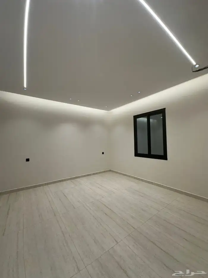 شقق تمليك بحوش 6 غرف 1