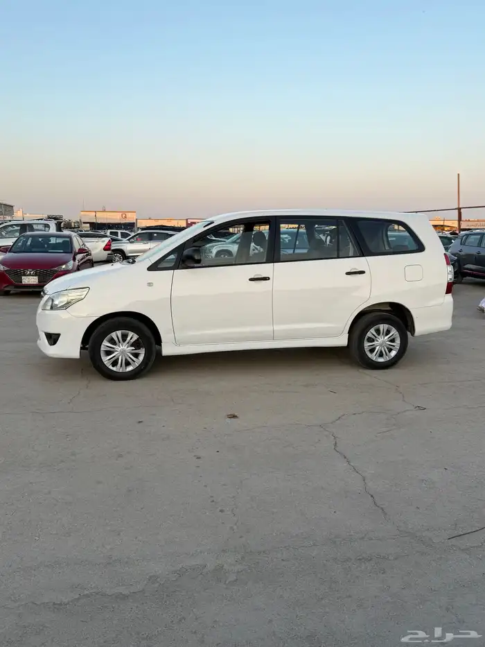 للبيع انوفا 2015 4