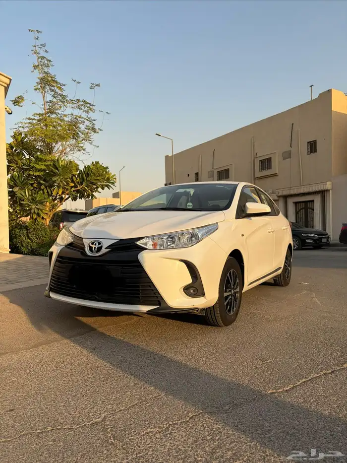 تويوتا يارس 2022 فل كامل 8